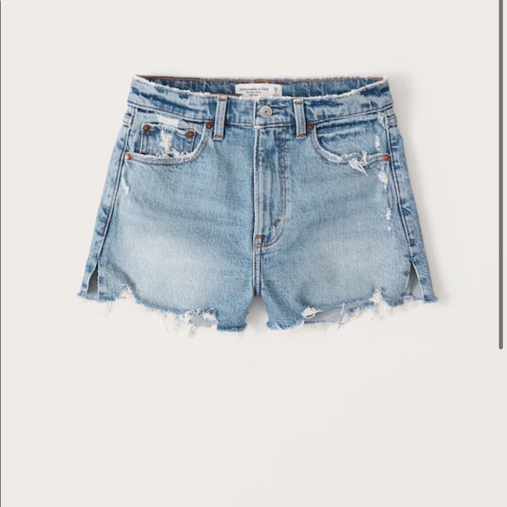 Abercrombie & Fitch high rise mom shorts